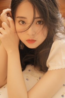 隔壁女邻居